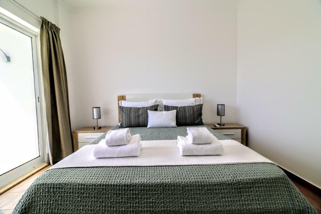 By The Sea - Sea View Torres Apartment Portimao Bagian luar foto