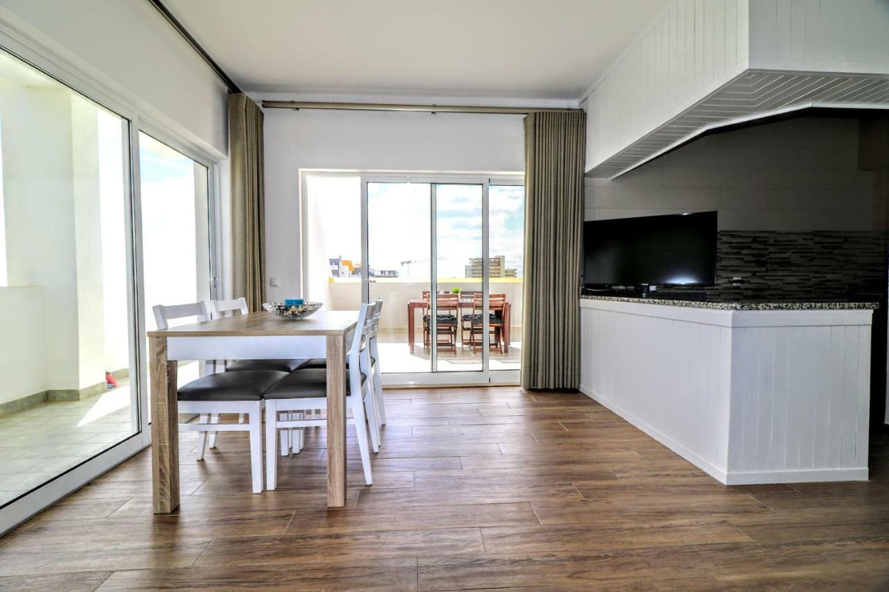 By The Sea - Sea View Torres Apartment Portimao Bagian luar foto